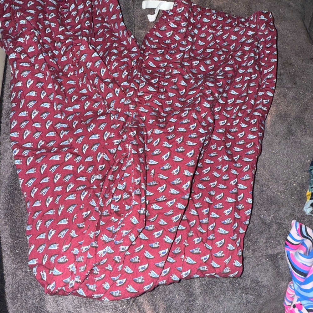 Vineyard Vines Red Pajama Bottoms with Geometric Print